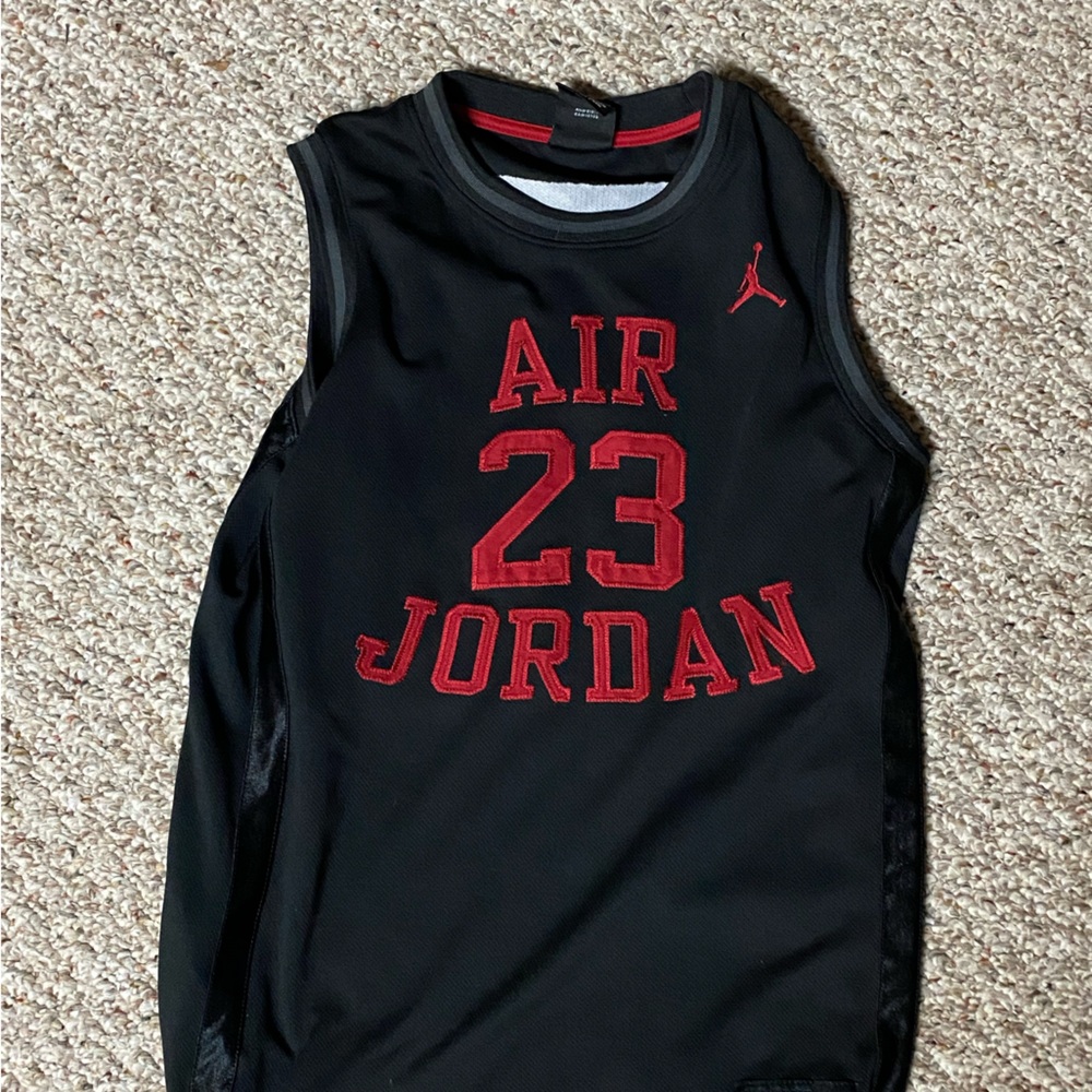 Jordan shirt